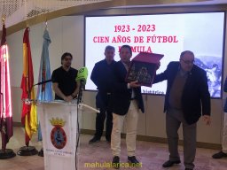 Exposición 100 Años de Futbol en Mula